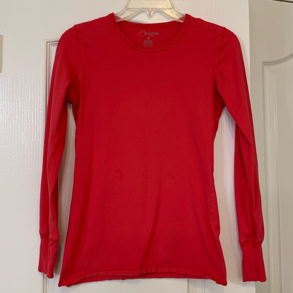 Peaches Uniforms Scrub Undershirt/Sleeves in Magenta/Hot Pink, size XS.